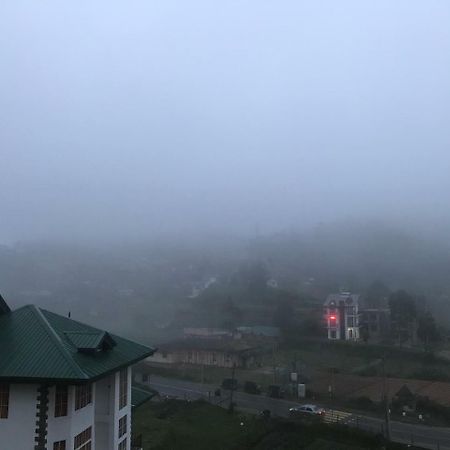 Regal Rose Luxury Holiday Apartments Нувара-Элия Экстерьер фото