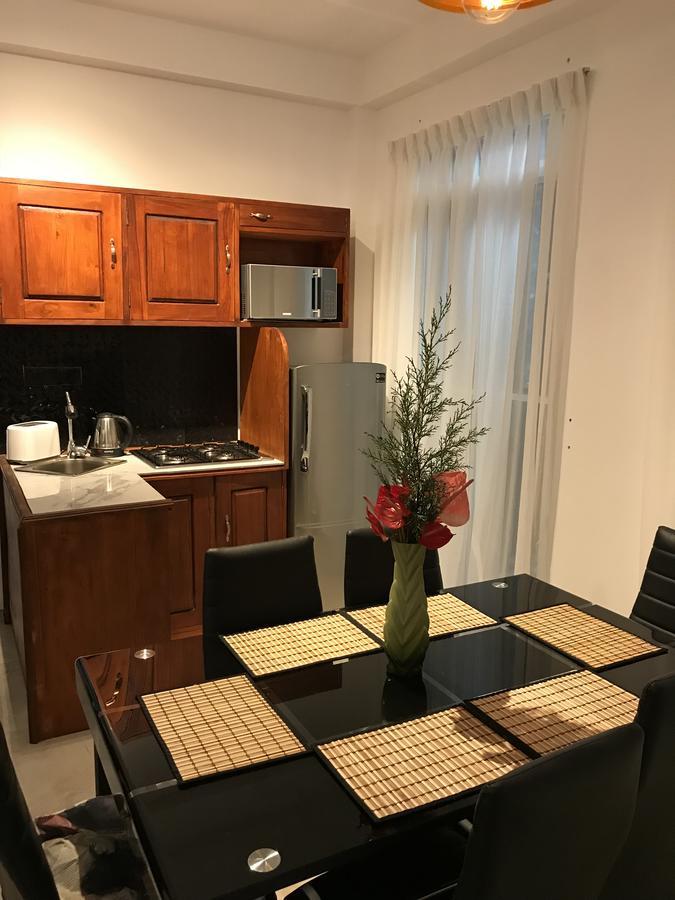 Regal Rose Luxury Holiday Apartments Нувара-Элия Экстерьер фото